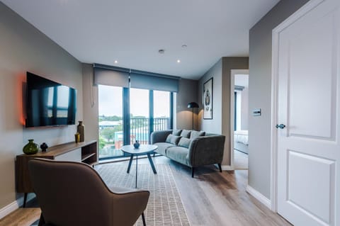 3 Bed Flat - Leeds City Centre - Free Parking Apartment in Leeds