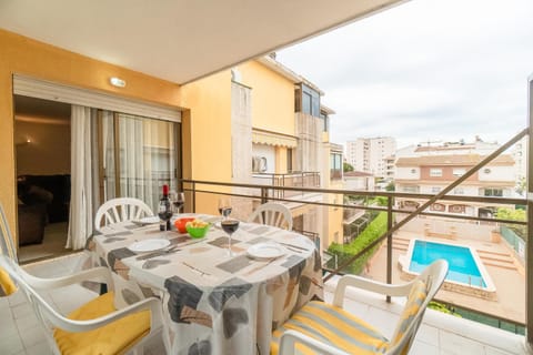 Balcony/Terrace, Swimming pool