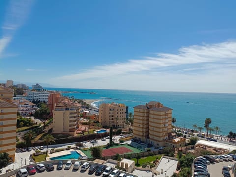 Sea view, Street view