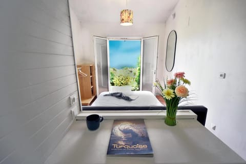 Piscine chauffée et magnifique vue mer! à10 mns de la plage & du centre! Villa in Cavalaire-sur-Mer