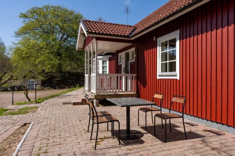 Patio, Dining area