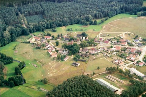Neighbourhood, Bird's eye view