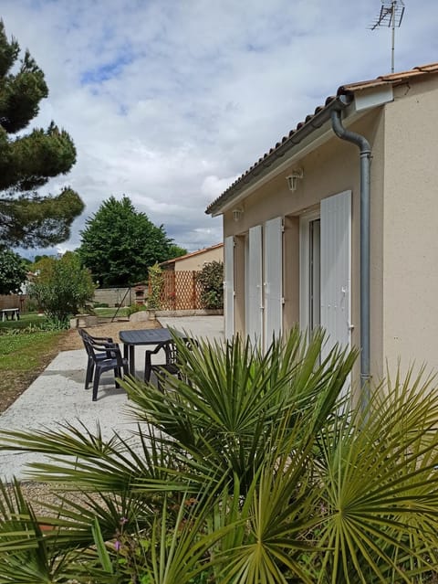 Patio, Garden view
