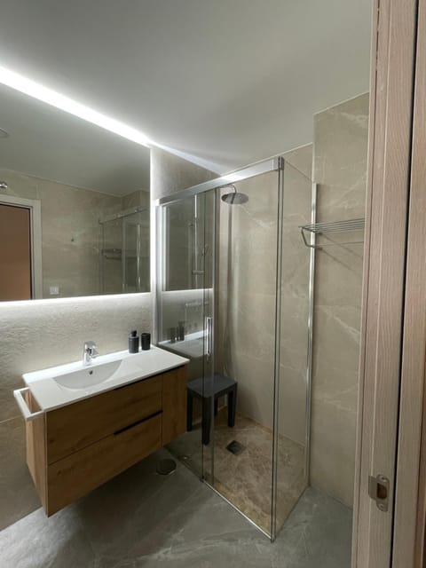 Global Home-Ocaña Apartment in Madrid