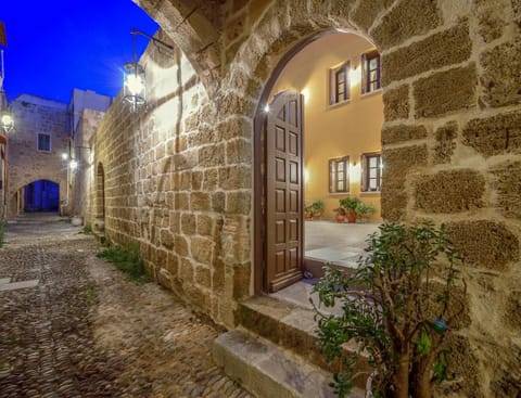 Property building, Facade/entrance, Night, Landmark view