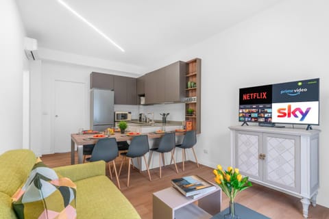 Kitchen or kitchenette, Dining area, Lunch, kitchen