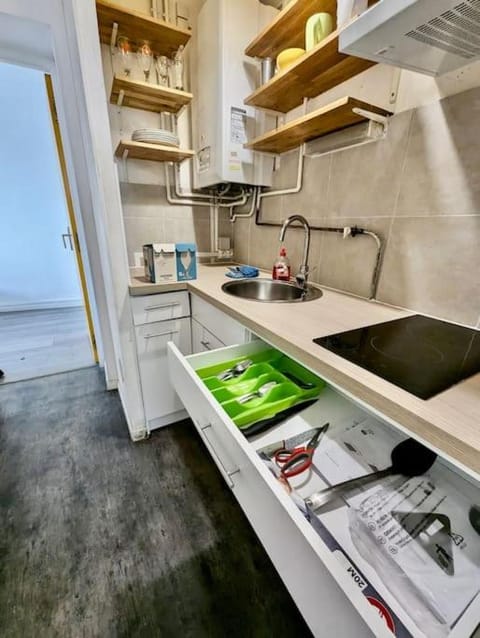 Superbe Chambre - Centre & Equipée avec Wifi Apartment in Grenoble