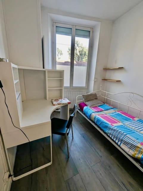 Superbe Chambre - Centre & Equipée avec Wifi Apartment in Grenoble