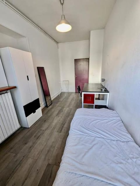 Superbe Chambre - Centre & Equipée avec Wifi Apartment in Grenoble