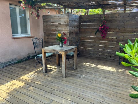 La vie en rose Vacation rental in Coti-Chiavari