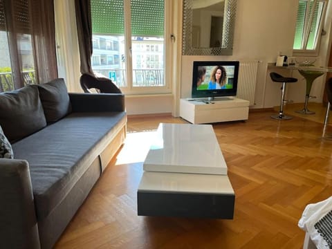 Appartement ensoleillé à Lausanne Centre Apartment in Lausanne