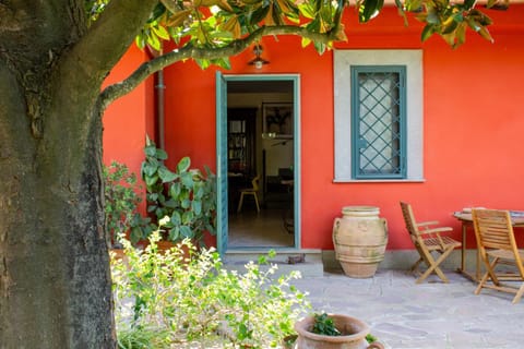 Property building, Patio, Day
