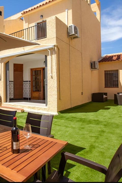 Patio, Day, Garden, Balcony/Terrace, Garden view