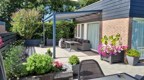 Garden, Balcony/Terrace, Seating area