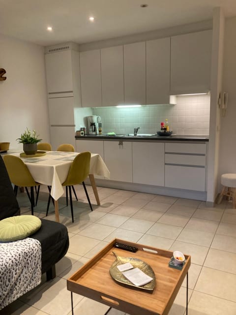 DUNAS, appartement, garage, 200m van strand en centrum Apartment in Koksijde