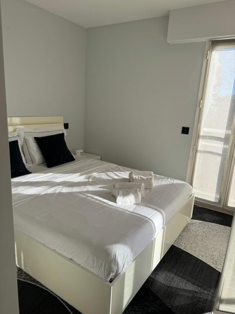 3 pièces avec vue mer à 5 min de la gare et 10 min du centre Apartment in Monaco