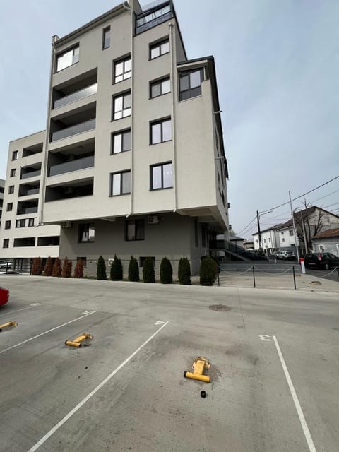 Garsoniera Zona Stadion Apartment in Craiova