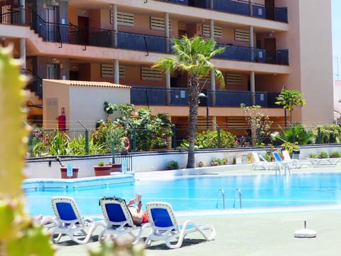 Off site, Solarium, Swimming pool, sunbed