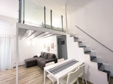 Kitchen or kitchenette, Living room, Seating area