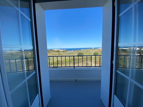 View (from property/room), Balcony/Terrace, Bedroom, Sea view