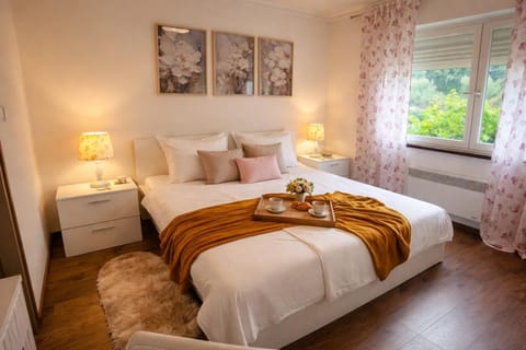 Bedroom, VIP