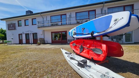 Property building, Canoeing