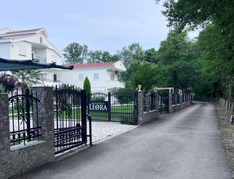 Residence LEORA Bed and Breakfast in Ulcinj Municipality