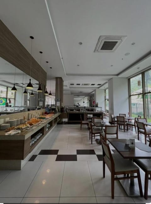 Restaurant/places to eat, Restaurant/places to eat, Food and drinks, Food