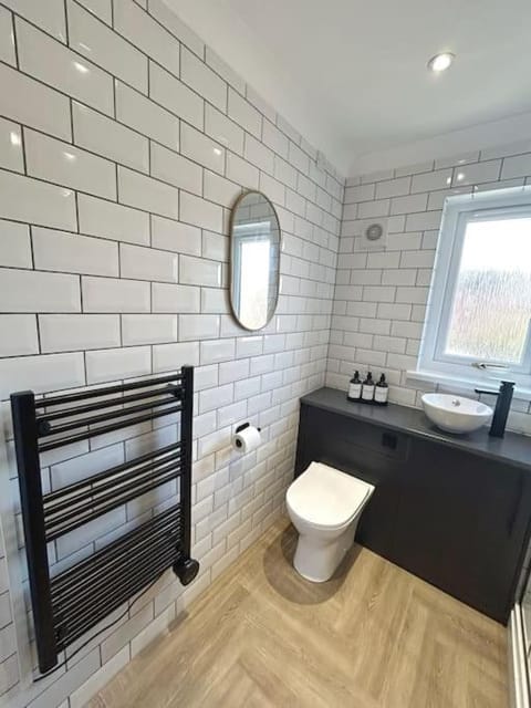 Brand new City centre apartment with parking Apartment in Cardiff