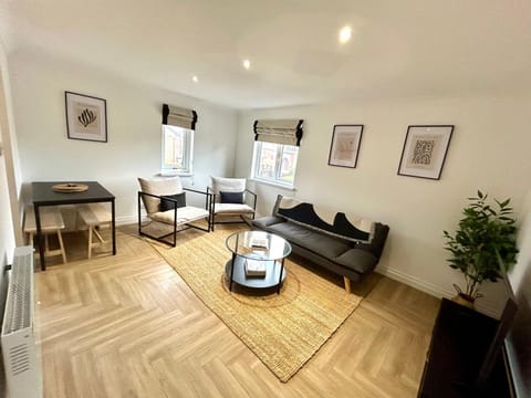 Brand new City centre apartment with parking Apartment in Cardiff