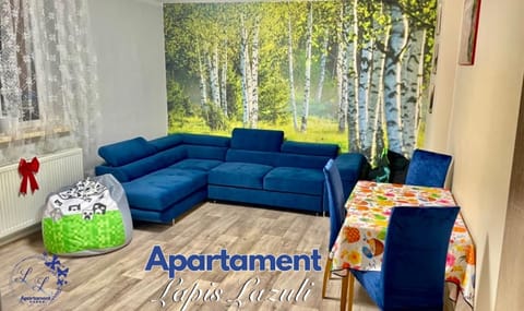 Communal lounge/ TV room, Living room, Seating area, Evening entertainment