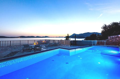 Pool view, Sea view, Swimming pool