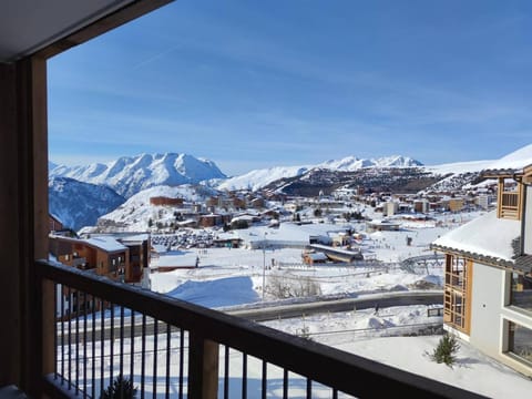 View (from property/room), Balcony/Terrace, Balcony/Terrace, Mountain view