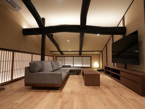 TV and multimedia, Living room