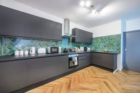 -RC7H- For your relaxed & Cosy Free Parking Vacation rental in Leeds