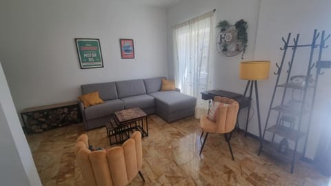 Wildflowers House - JApartments Apartment in Genoa