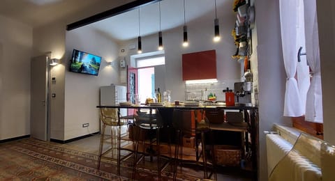 TV and multimedia, Kitchen or kitchenette, Dining area, oven