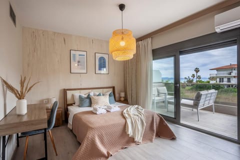 View (from property/room), Balcony/Terrace, Photo of the whole room, Seating area, Dining area
