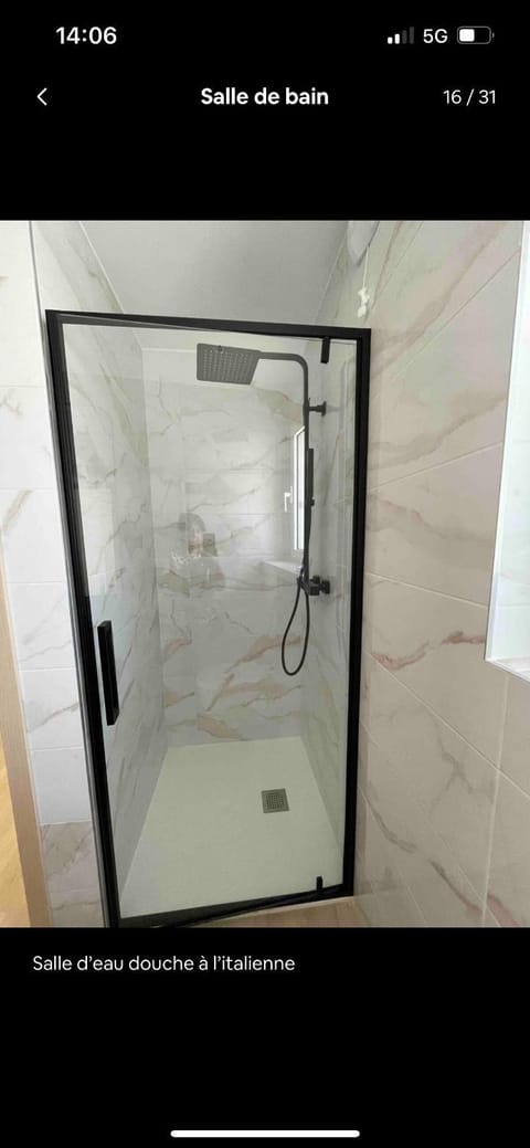 Appartement moderne dans résidence A2023 Apartment in L'Île-Rousse