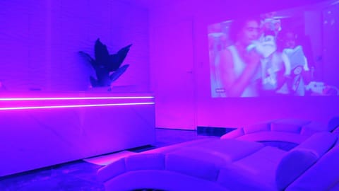 DIMA SUITE Jacuzzi Privatif Apartment in Vedène