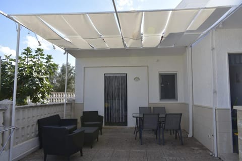 Patio, Balcony/Terrace, Seating area, Dining area