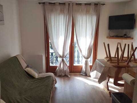 Charmant studio vu sur la montagne Apartment in Haute-Savoie