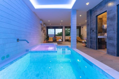 Night, Swimming pool