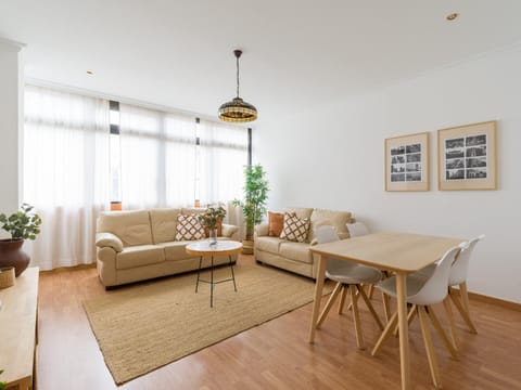 Communal lounge/ TV room, Living room, Seating area