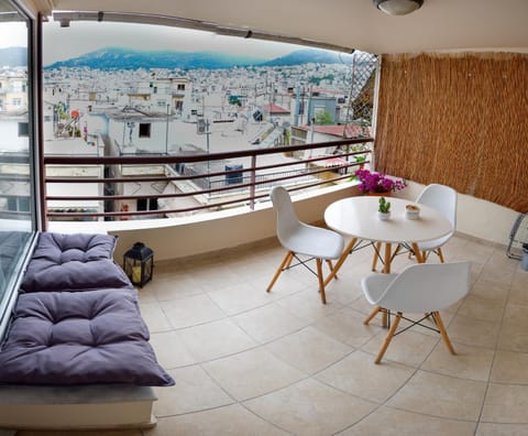 Balcony/Terrace, City view