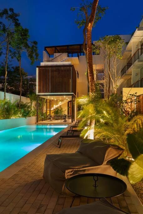 Pool view, Swimming pool
