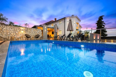 Property building, Pool view, sunbed