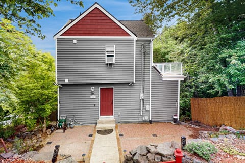 Urban Outlook House in Port Orchard