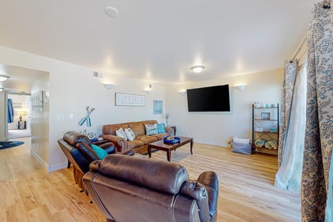 Soft Sunsets and Still Water at Flathead Condo Apartment in Polson