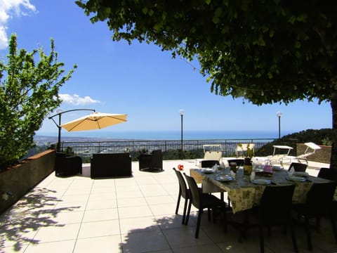 Villa Le Ginestre Apartment in Emilia-Romagna